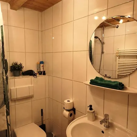 Kraeutergarten Rursee Eifel Mit Terrasse Fuer 6 Personen Und 2 Hunde *