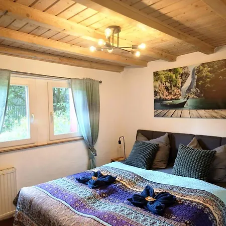 Апартаменты Kraeutergarten Rursee Eifel Mit Terrasse Fuer 6 Personen Und 2 Hunde